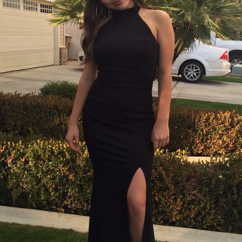 Windsor formal/ prom dress. Offer!!